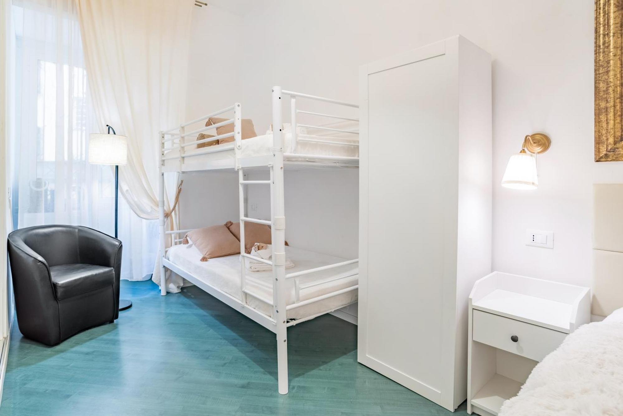 Glint House Roma Hotel Bagian luar foto