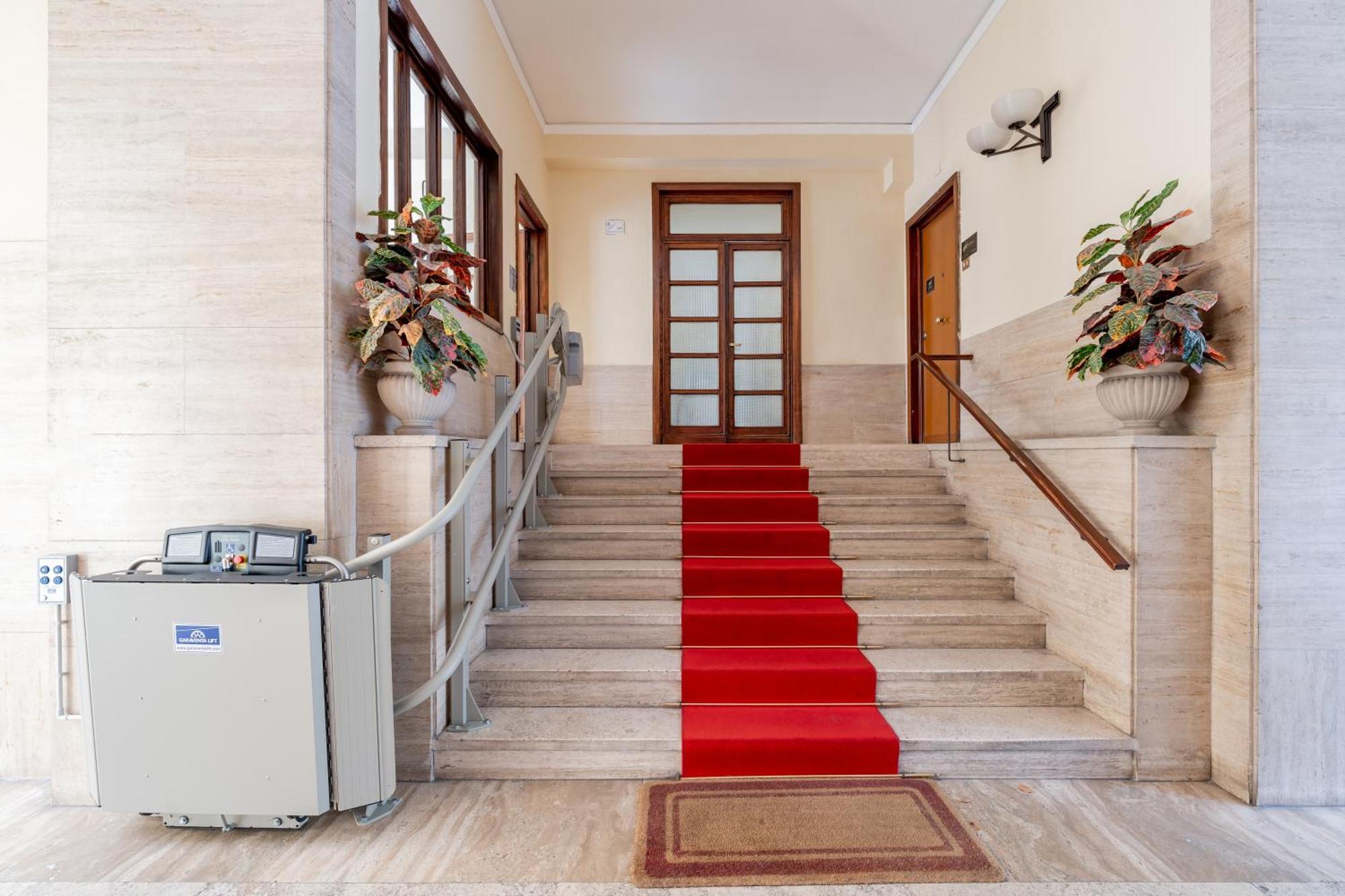 Glint House Roma Hotel Bagian luar foto